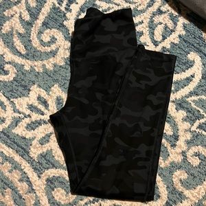 Danskin camouflage leggings